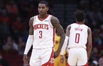 开云体育入口-小波特缺席训练营！火箭考虑倒贴选秀权送走家暴男