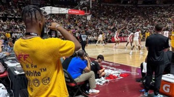 开云体育入口-要做打球最好的摄影师，奥科吉用相机打开新世界